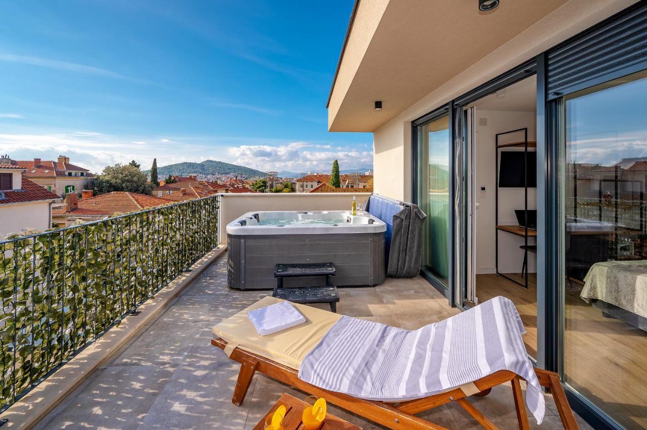 Seven Seas Residence Split Luaran gambar