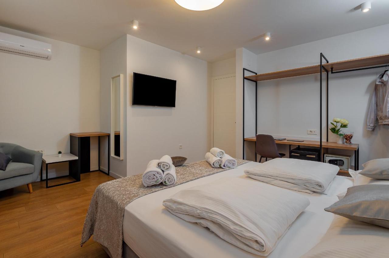 Seven Seas Residence Split Luaran gambar