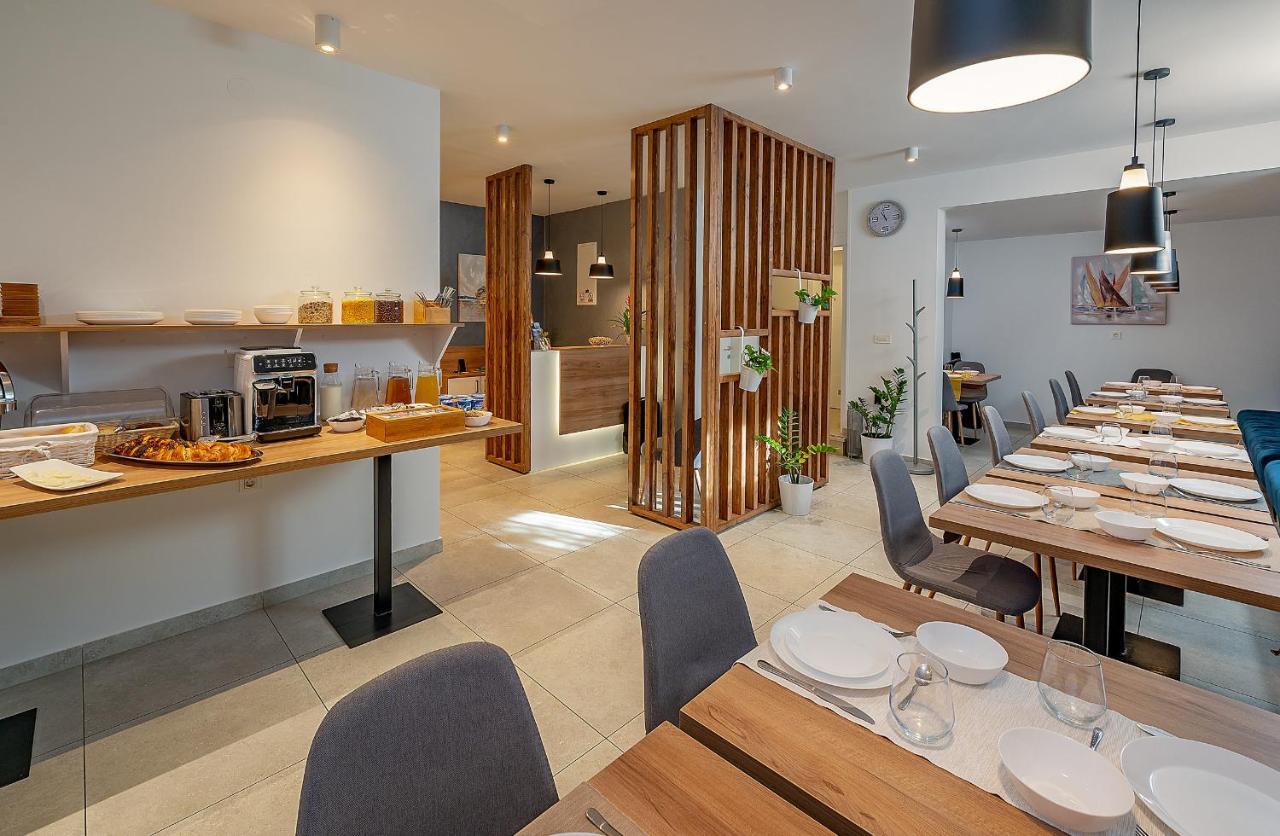 Seven Seas Residence Split Luaran gambar